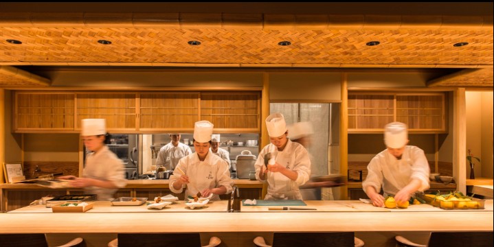 10年連続ミシュラン掲載店で学ぶ和食調理／年収350～650万円／日曜定休_AS73699